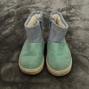 Cat & Jack Green and Gray Kids Boots